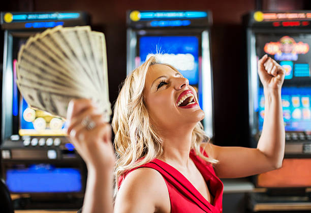 Why do the casino players are more inkling towards the live betting games?